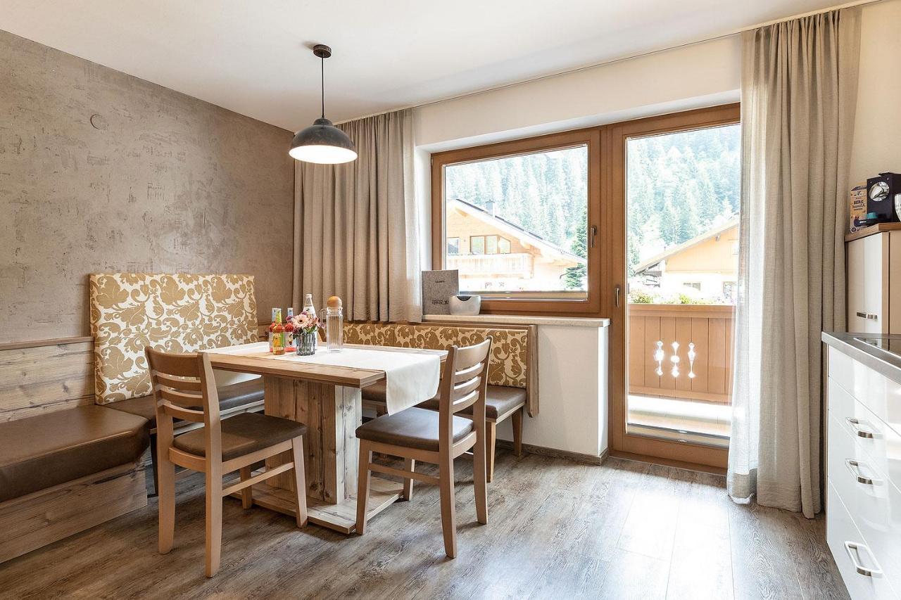 Haus Kreidl Appartement Tux Buitenkant foto